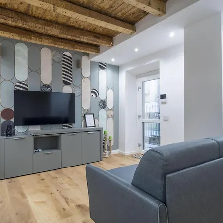 Easylife - Eleganza E Design In Porta Venezia Milan