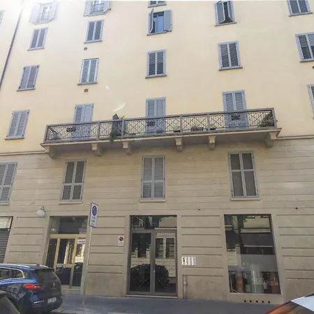 Easylife - Eleganza E Design In Porta Venezia Apartamento